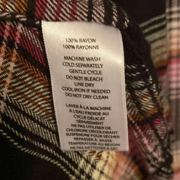 BeachLunchLounge flannel - super soft - size small - great condition - Picture 4 of 7